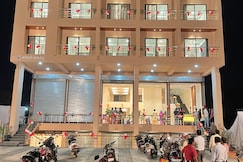 Hotel Balaji Comforts, Chikhli, Maharashtra