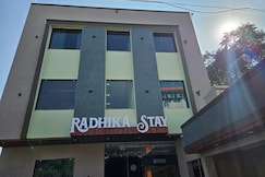 Hotel Radhika Stay- walking disctance from Salasar Balaji, Salasar