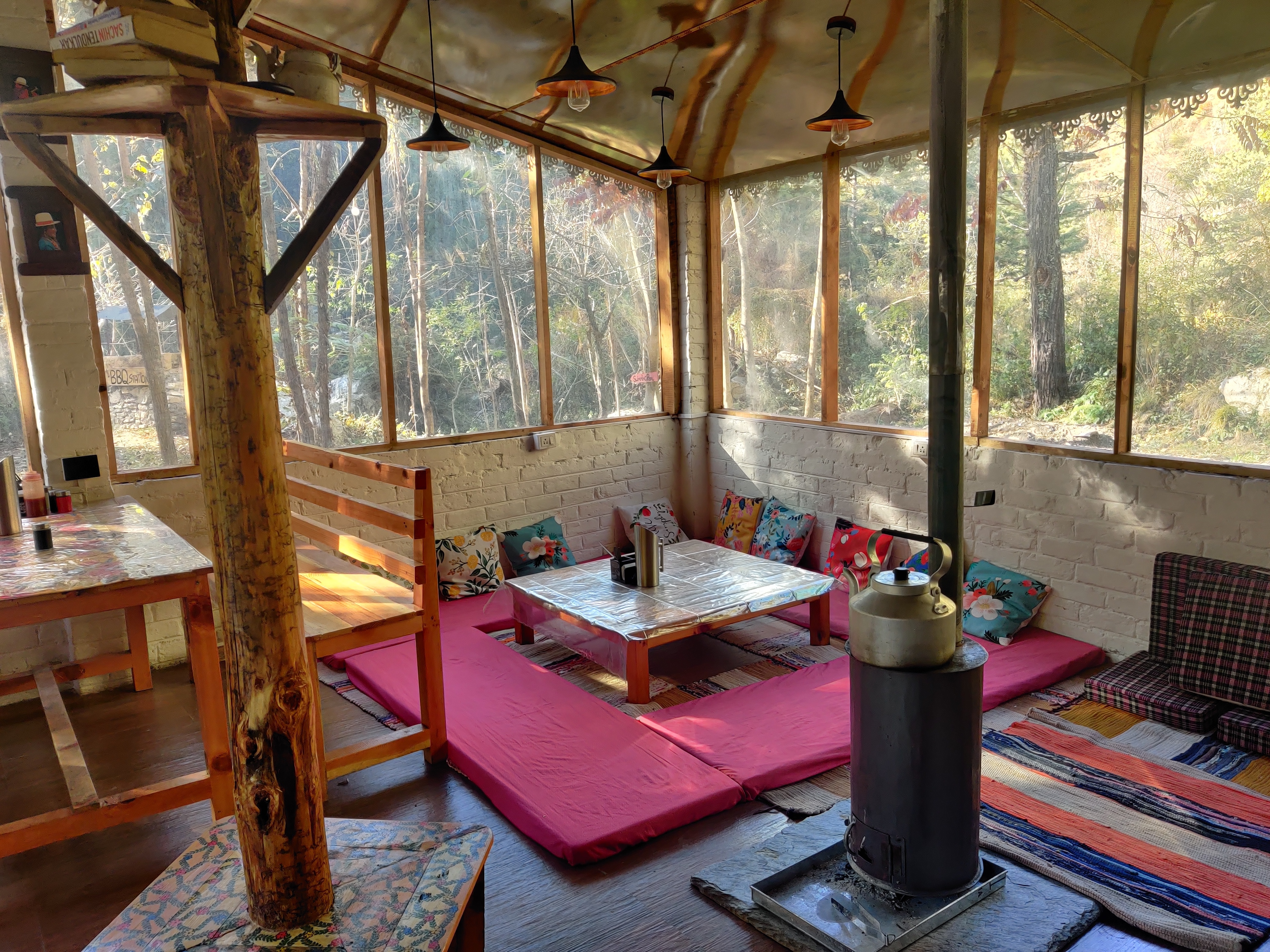 Maple Hostel | Rooms & Dorms - Tap to explore photos