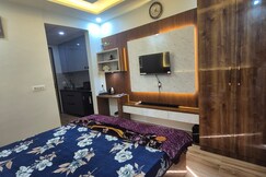 Guhan Homestays!, Greater Noida