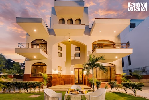 StayVista at Moss @ Moets Palm Villa