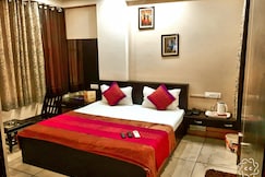 Hotel Shree Rajrajeshwar Palace, Maheshwar