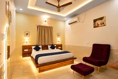 Vrinda Tapovan Farmstay near GLA University, Mathura
