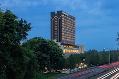 DoubleTree by Hilton Jakarta Bintaro Jaya, Tangerang Selatan