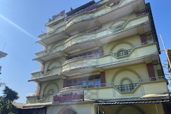 HOTEL MAYUREE PLAZA, Majuli