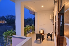 Ahem Palace Home Stay, Ayodhya