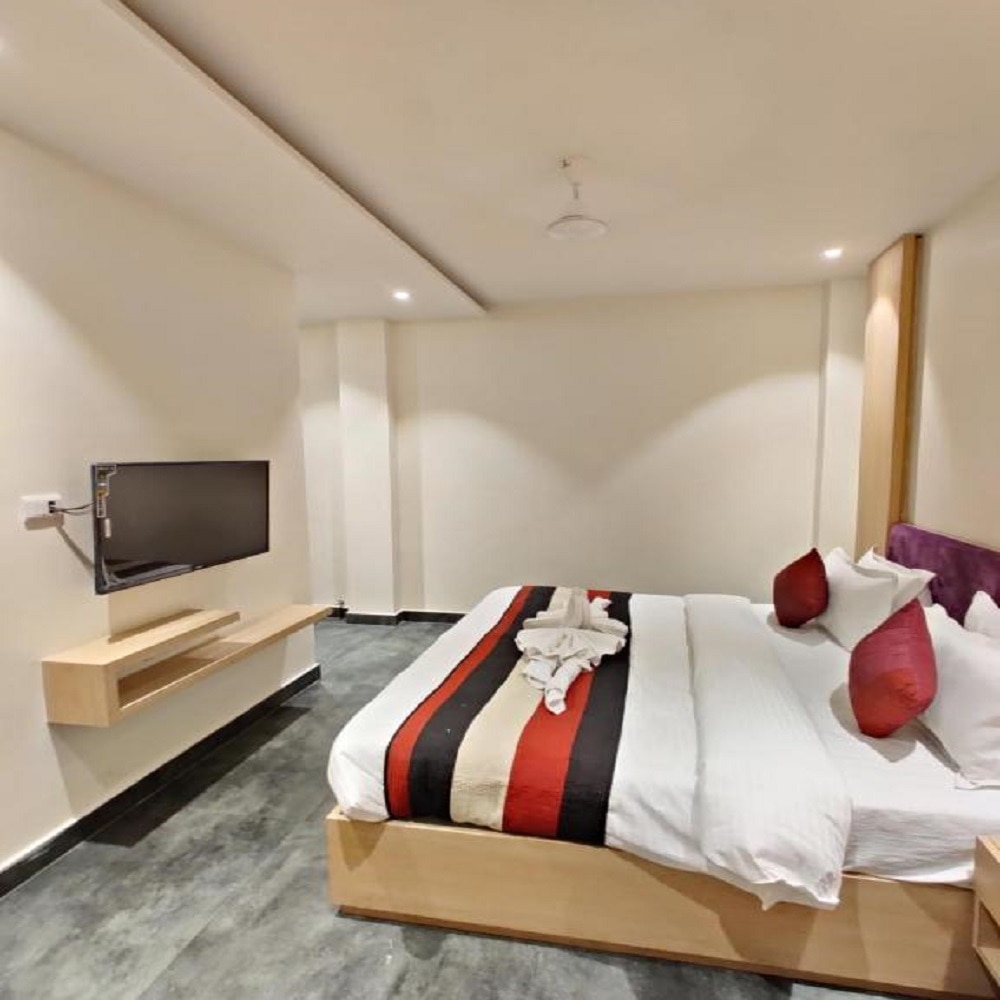 Hotel Dua Grand by Dua Hospitality - Tap to explore photos