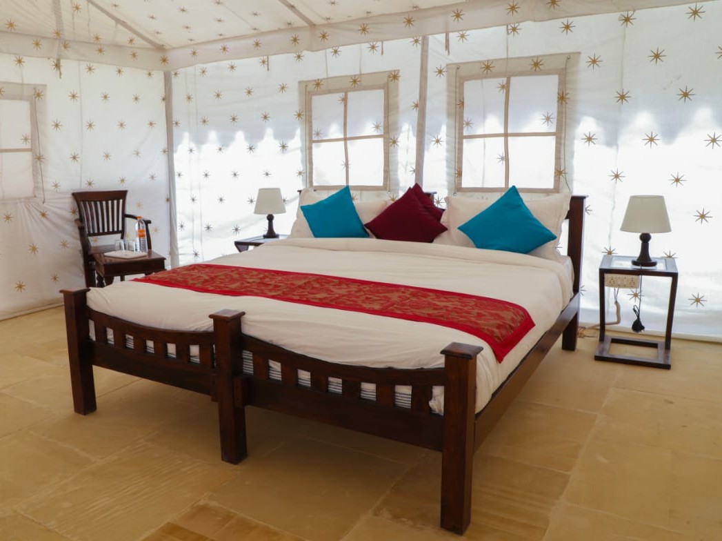 Rebo Nubra Luxury Safari Swiss Camp - Tap to explore photos