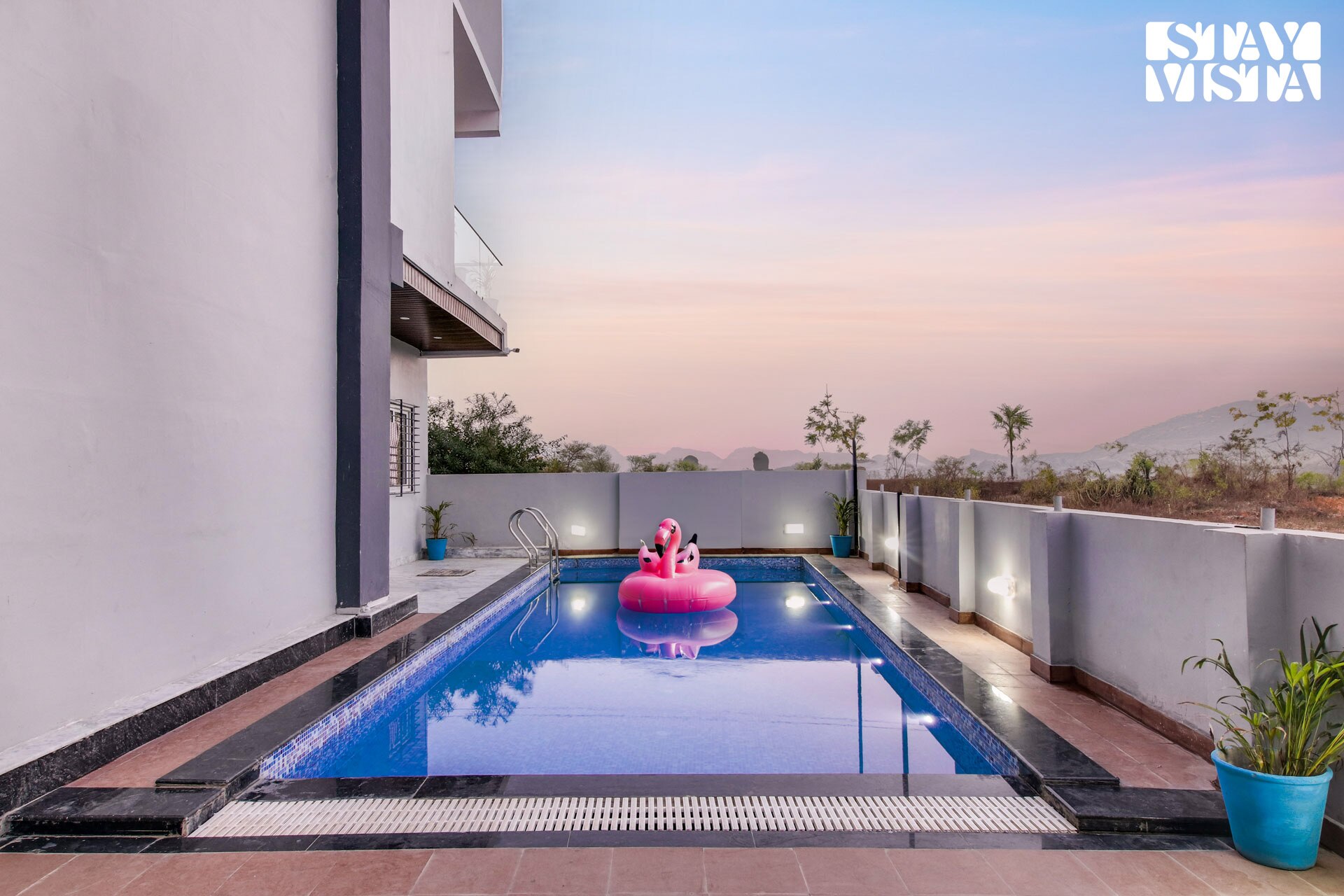 StayVista at Prathaniya Villa - Tap to explore photos