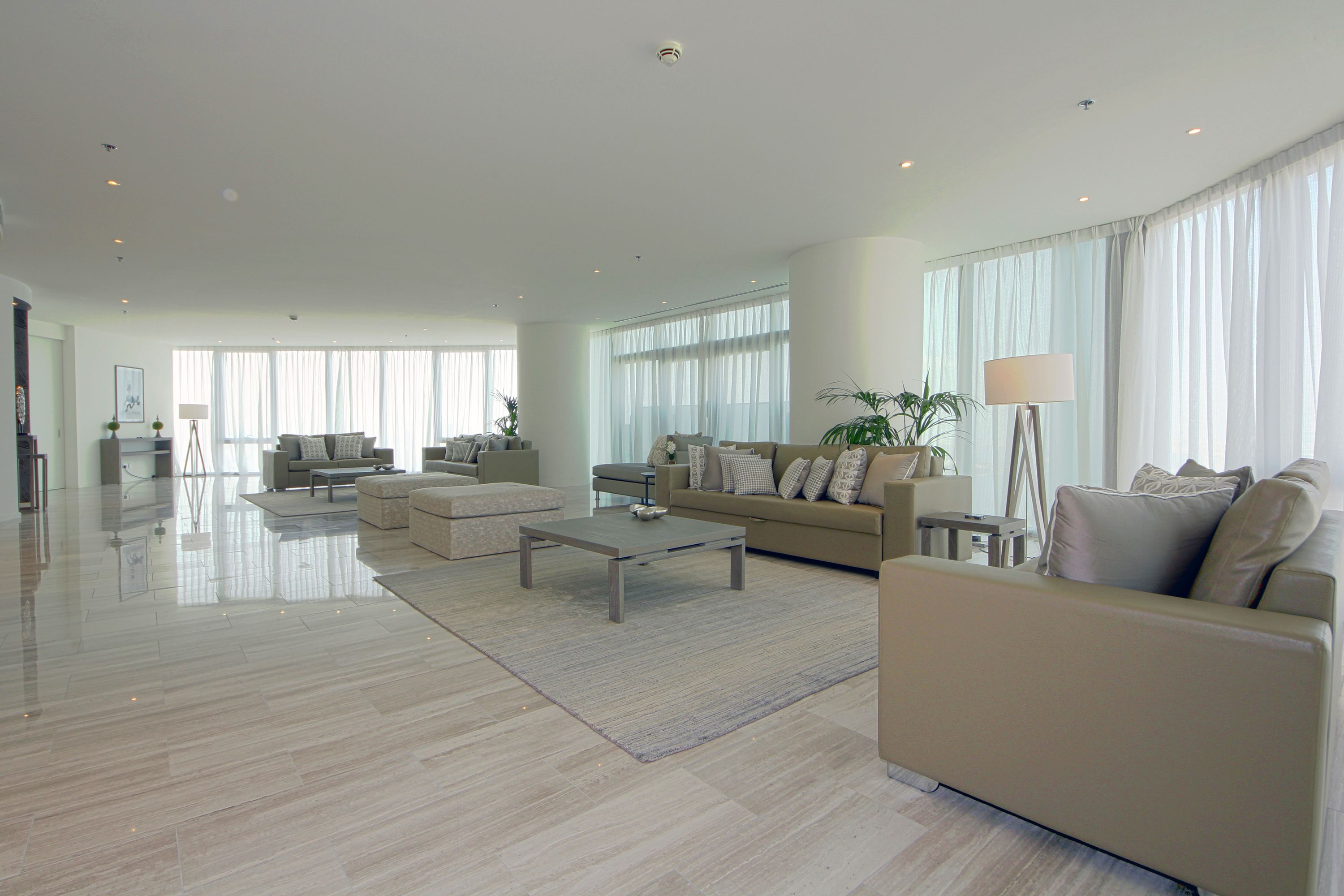 Signature Holiday Homes Luxury 5 Bedroom Apartment D1 Residences