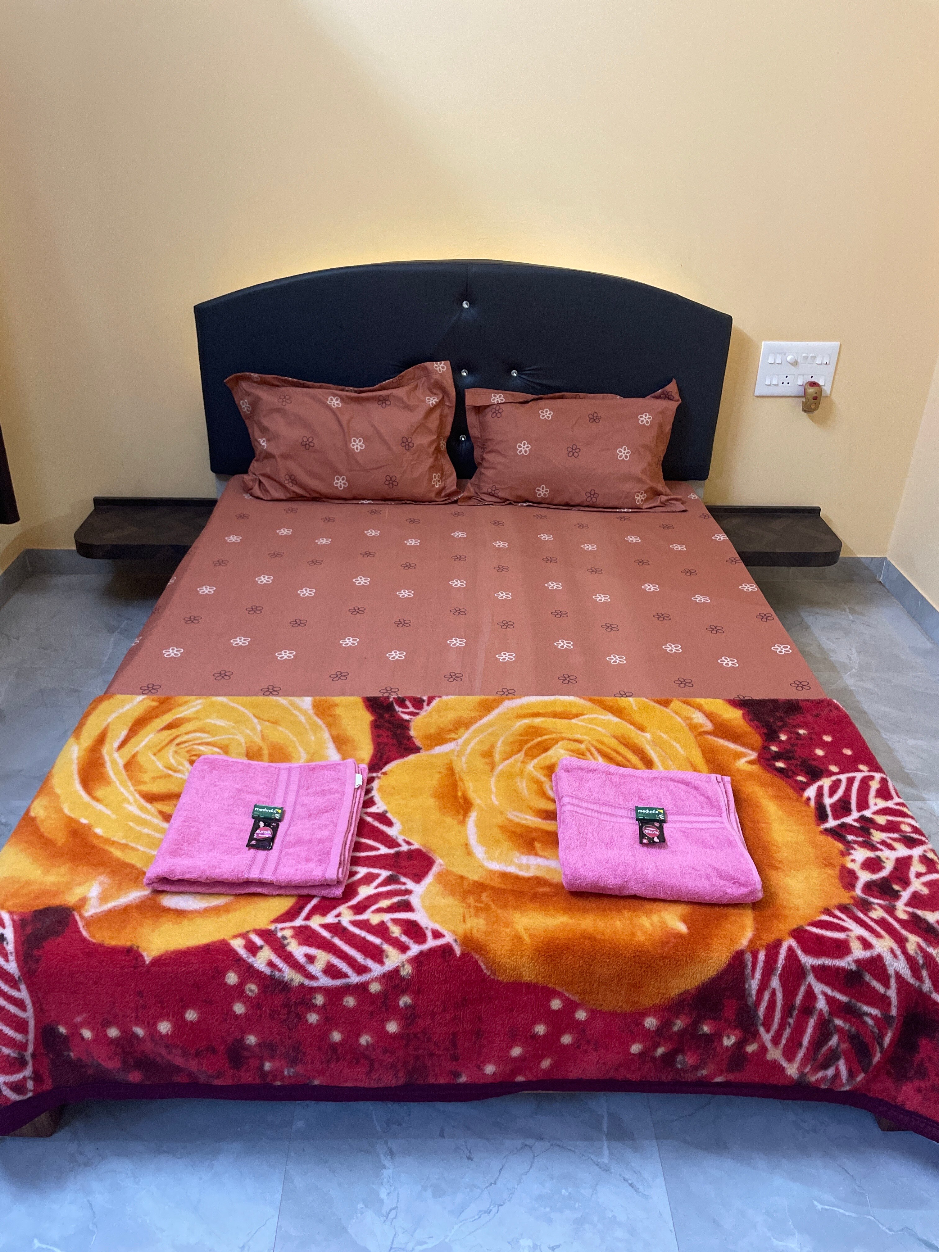 Nirvi Homestay - Tap to explore photos