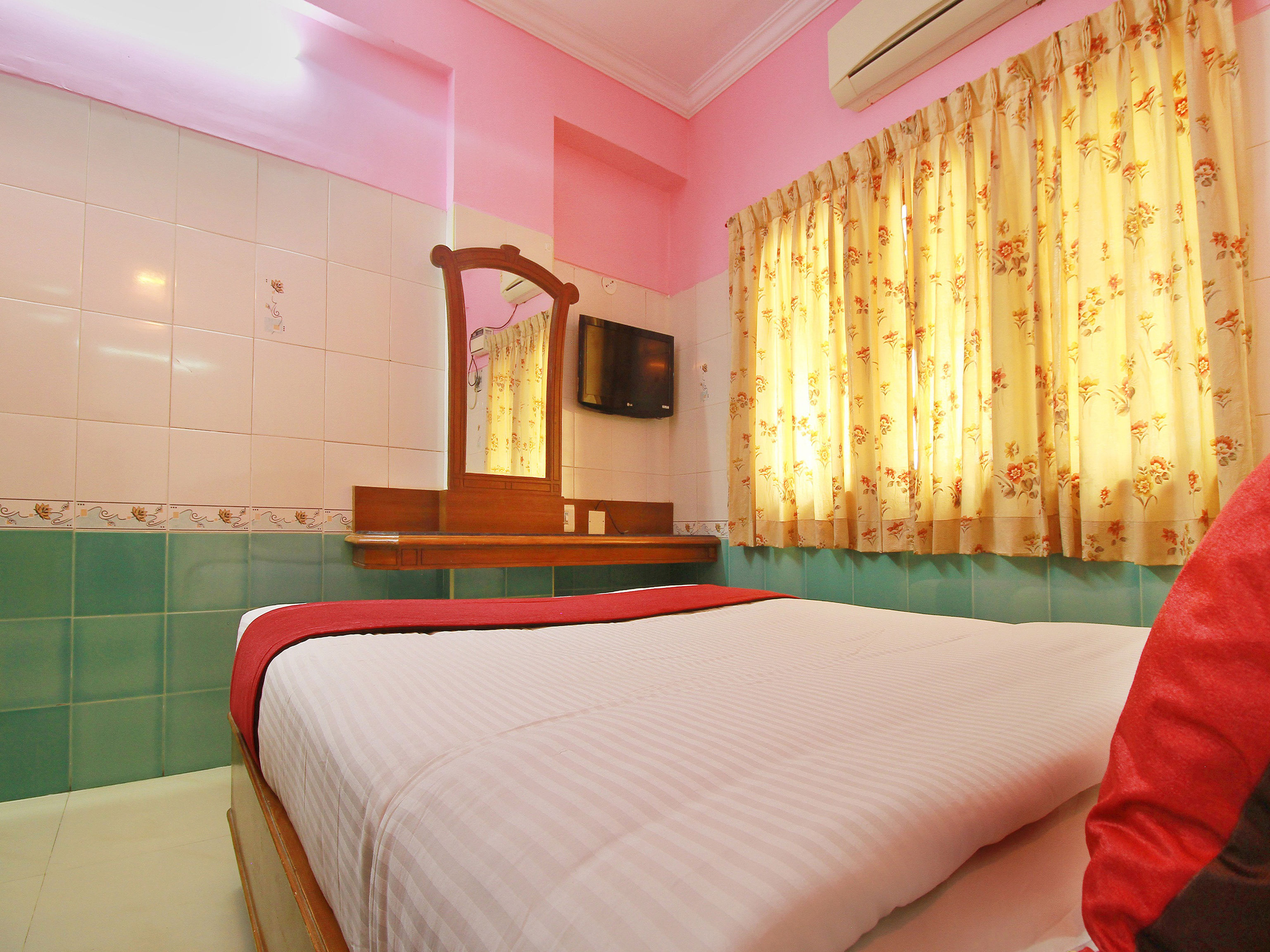 Hotel O IBRAS Residency Trichy - Tap to explore photos
