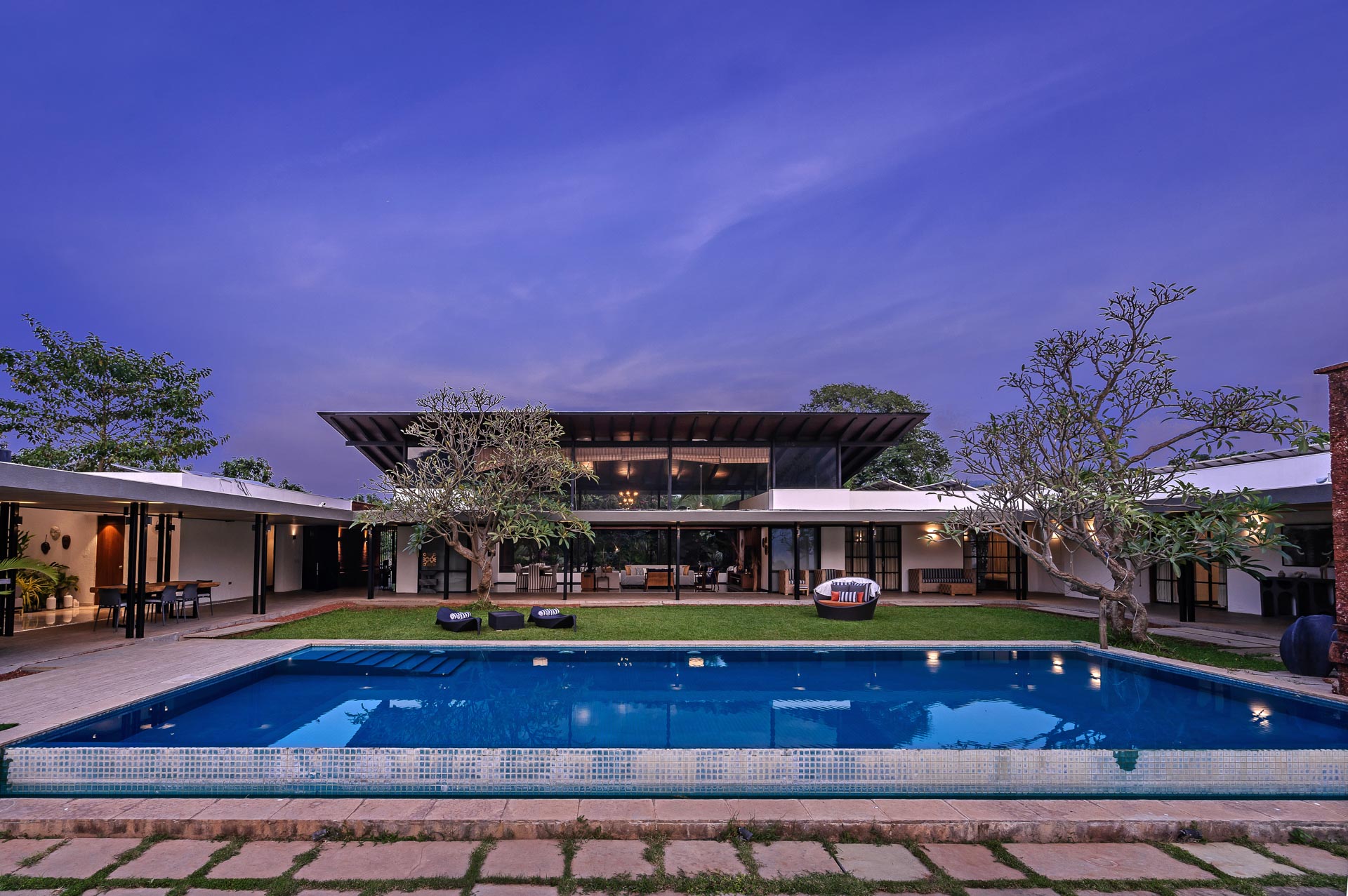LohonoStays Laterite House - Tap to explore photos