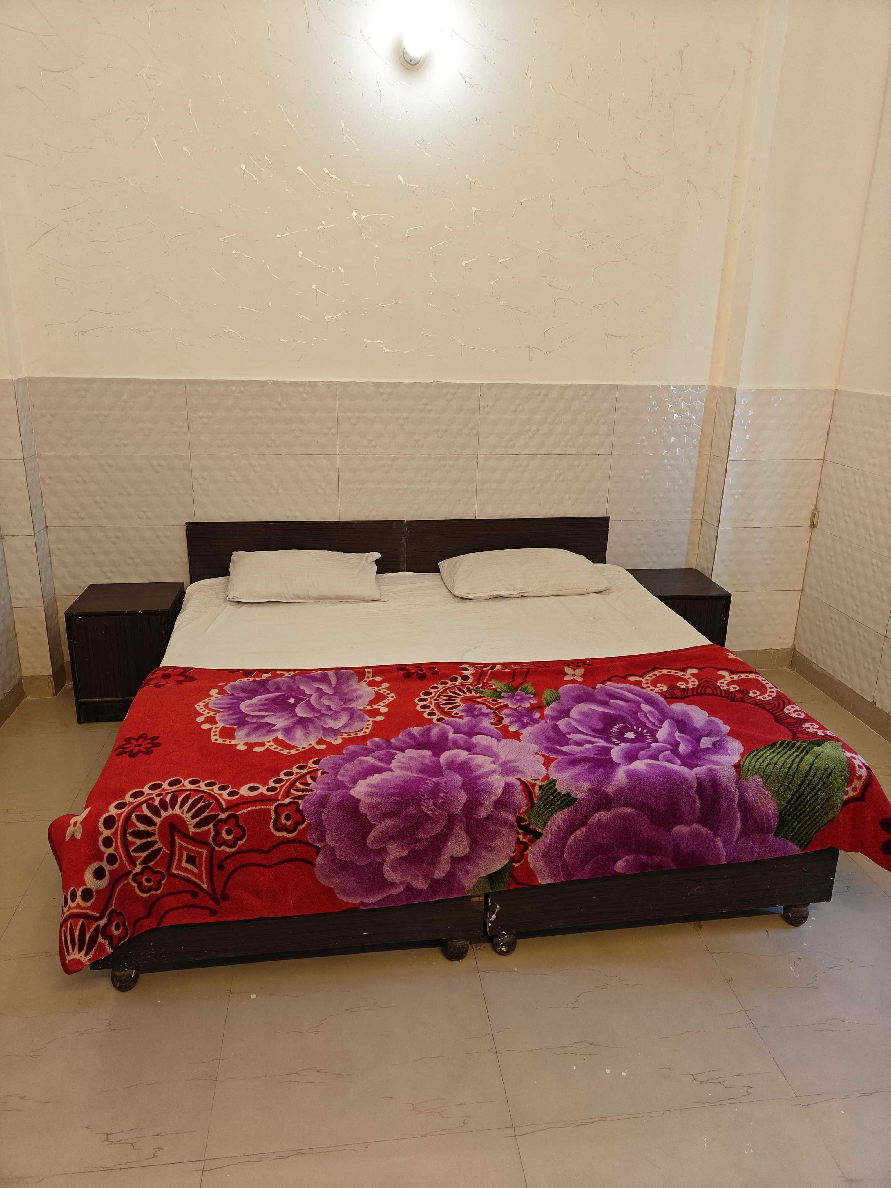R k Home stay - Tap to explore photos