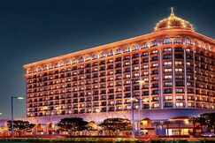 Hayaat Luxe Stays | Omaxe Hazratganj (Ekana Stadium), Lucknow