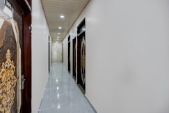 Hotel O Flagship Siddharth Hotel Yamuna Vihar C Block Stand, Delhi