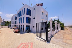 DB Max Hotel, Tiruchirappalli