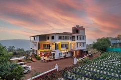 Strawberry King Resort, Mahabaleshwar