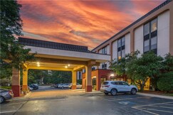 SureStay Plus Hotel by Best Western Chicago Lombard, Dupage