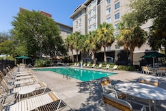 La Quinta Inn & Suites by Wyndham San Antonio Airport, Kendall, Texas