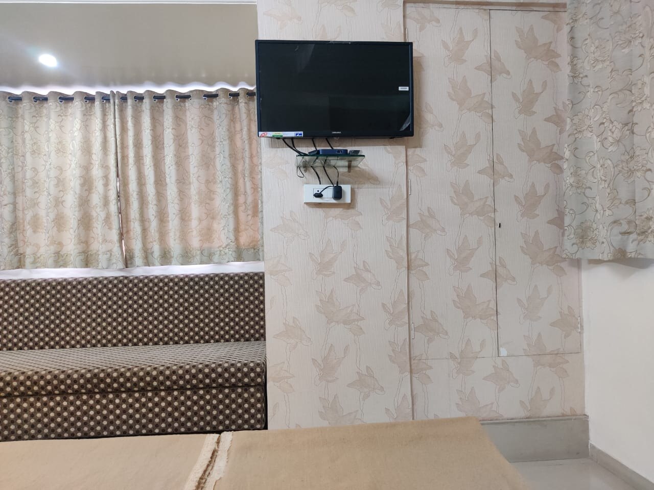 Hotel Padmalaxmi 5