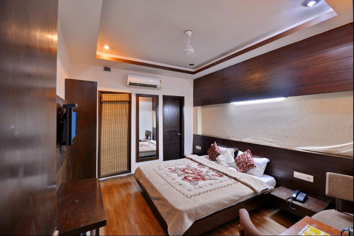Hotel Mohali Residency - Tap to explore photos