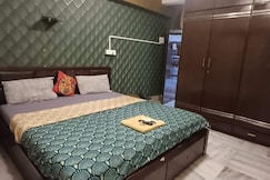 4RK Elite | Posh Location Apple, Mumbai