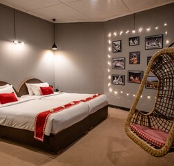 Premium Woodstock Cottages