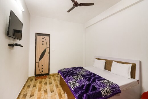 Hotel O Rajput Stays sahastradhara Road