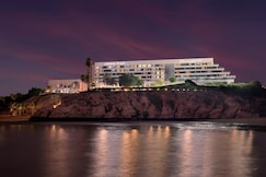 Crowne Plaza MUSCAT, Muscat