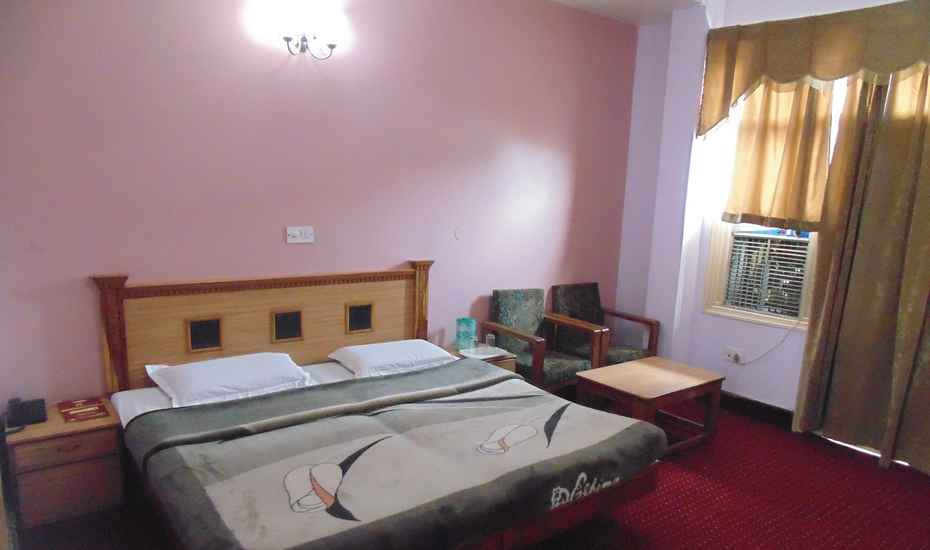 hotel jamuna palace - Tap to explore photos