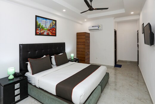 Collection O Residency Near Dwarka Sector 21 Metro Station