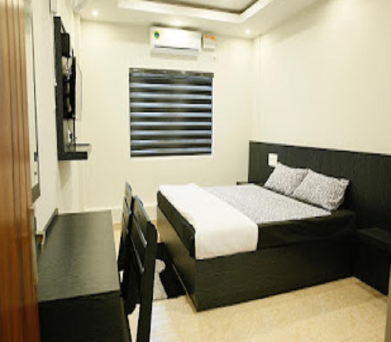 Hotel Naufal - Tap to explore photos