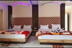 HOTEL GOLDEN HUT, Mandarmani