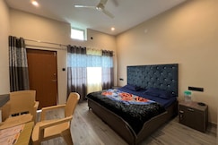 Sunset Viewpoint Homestay, Lansdowne