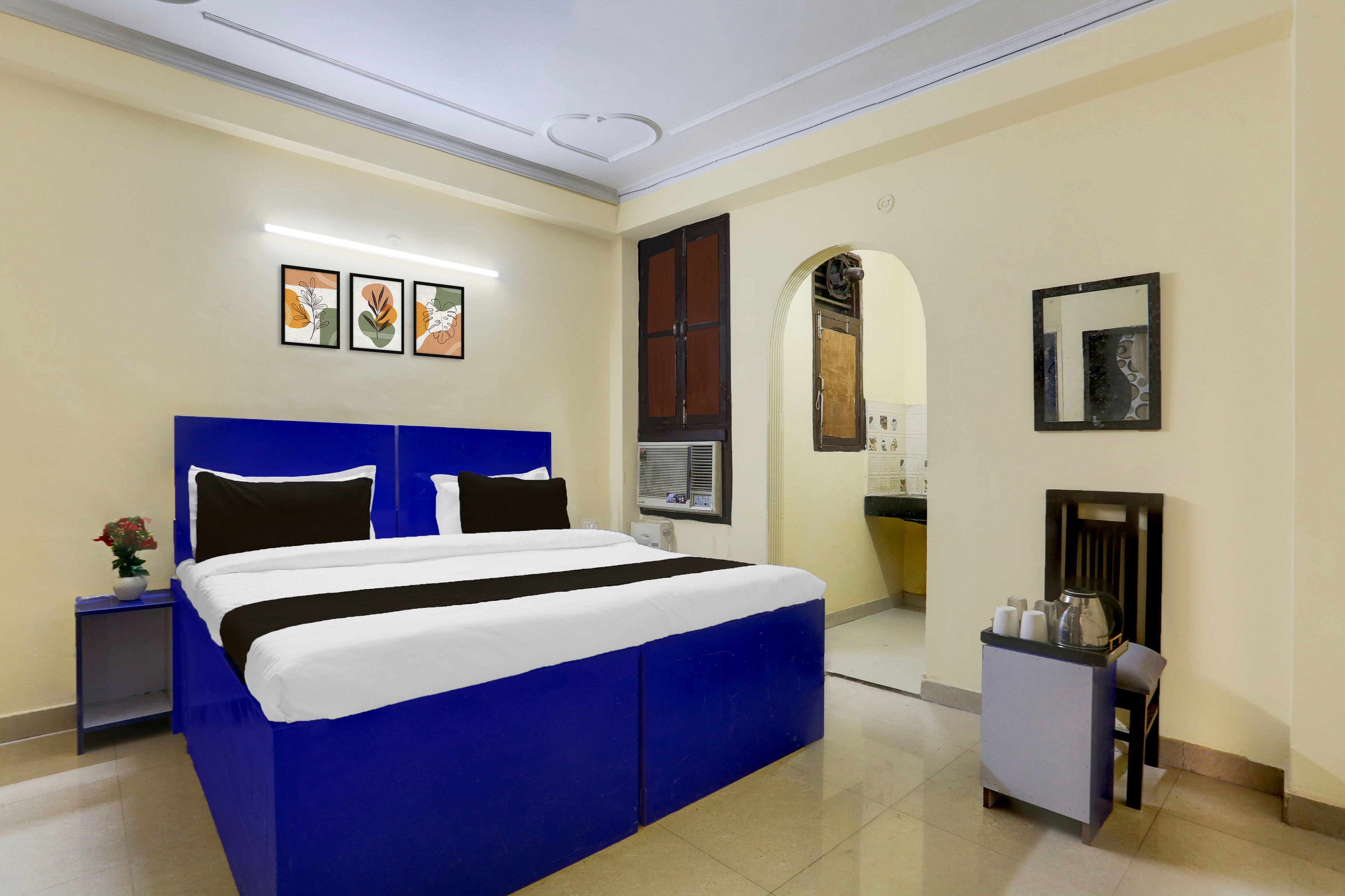 Super Hotel O Sheetla Colony - Tap to explore photos