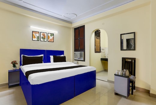 Super Hotel O Sheetla Colony