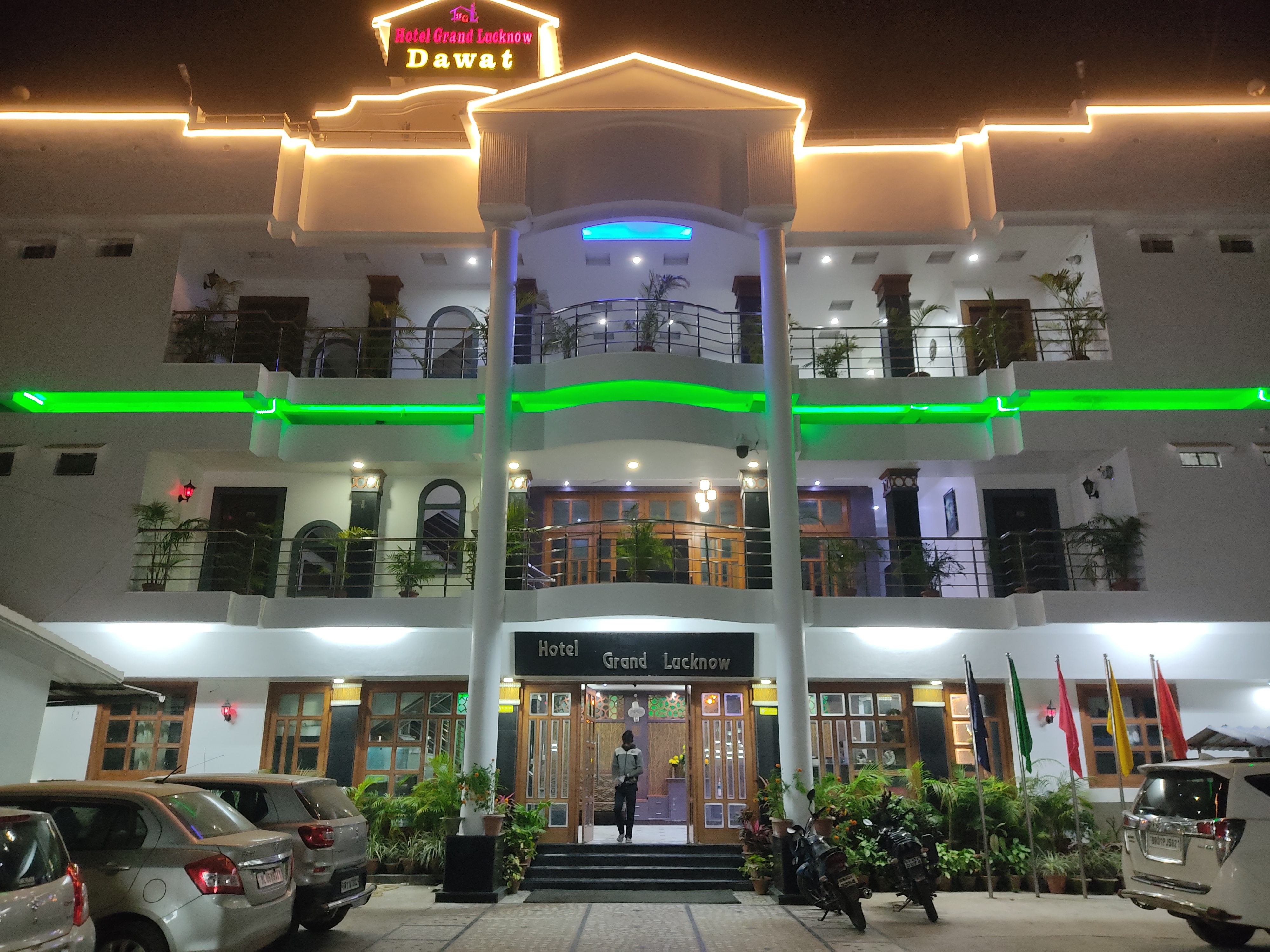 Hotel Grand Lucknow - Tap to explore photos
