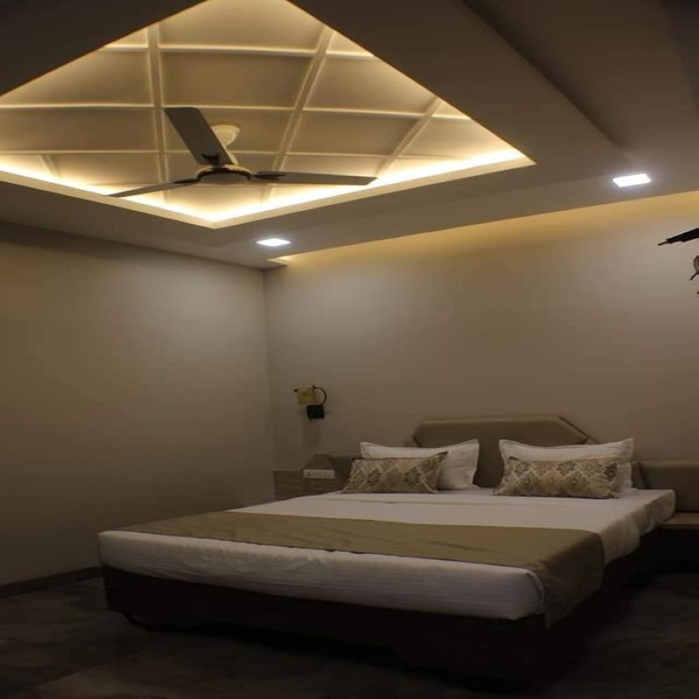 Hotel Modi Grand 3