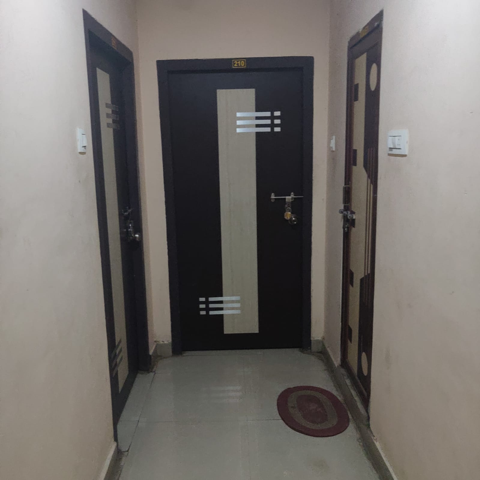 Apsara Rooms - Tap to explore photos