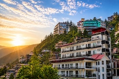 Hotel Sarovar Mcleodganj - At Bhagsu Chowk, Dharamshala