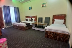 Raj Hotel, Kathua