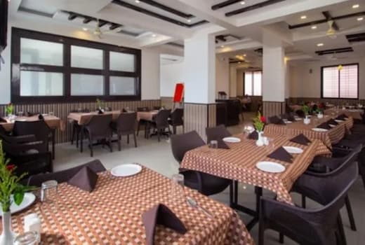 FabHotel Chetan Executive