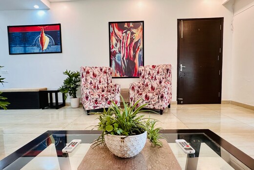 IRIS | 3 Bedroom Boutique Villa by Agrakalpa Living