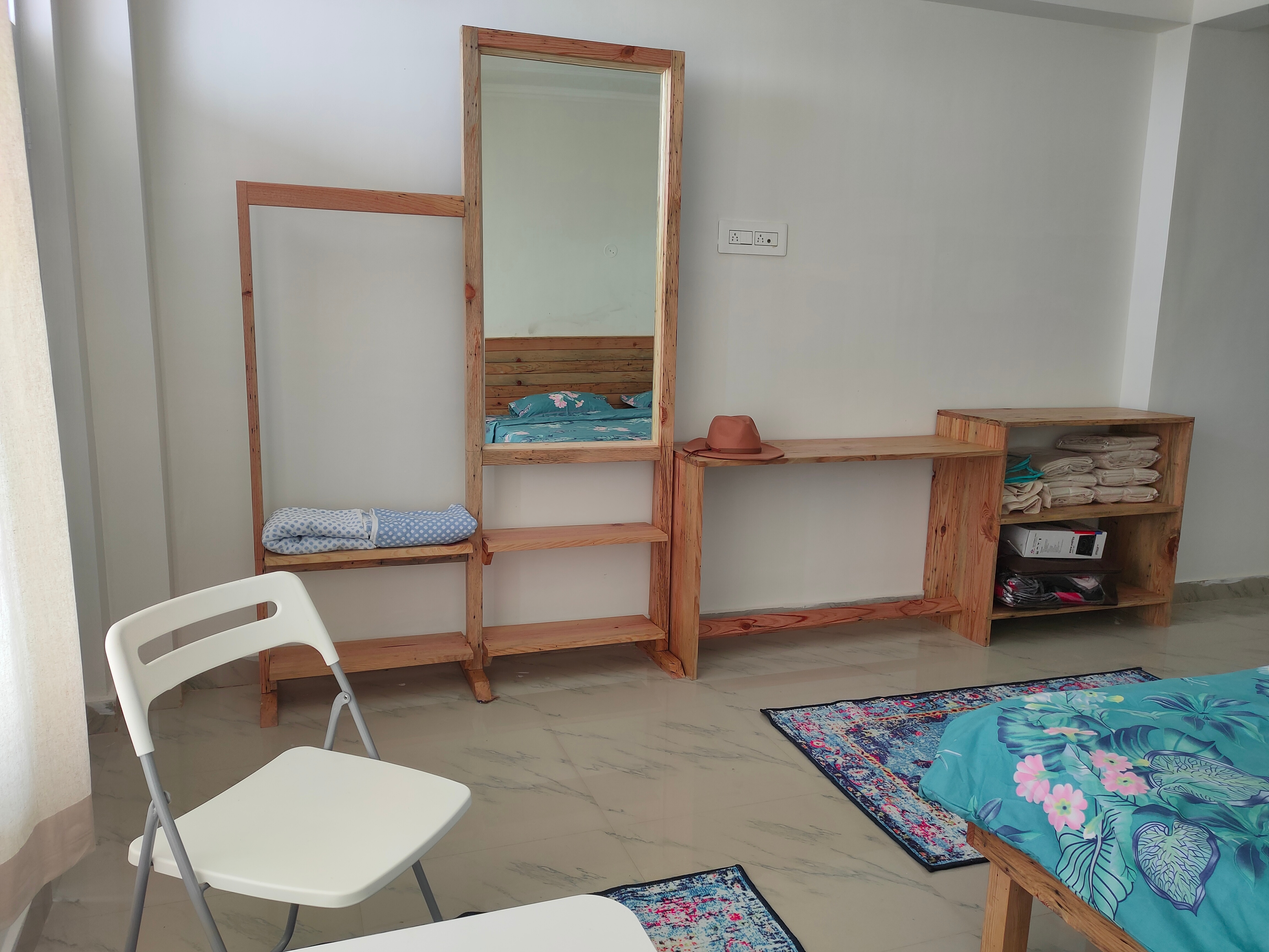 Cosmic geeks- Boutique Homestay in Dharamkot, Himachal - Tap to explore photos