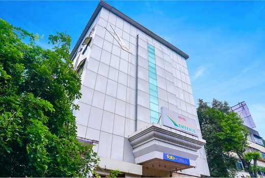 FabHotel Prime Golden Emerald - Nr. St Mary's Church ( C.N.I )