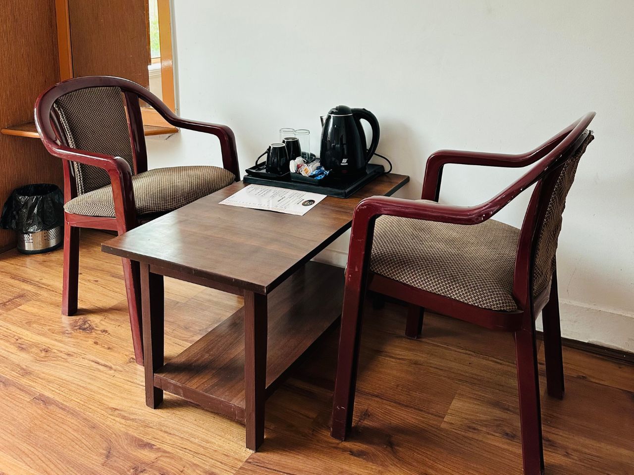 Bellmont Hotel Srinagar - Tap to explore photos