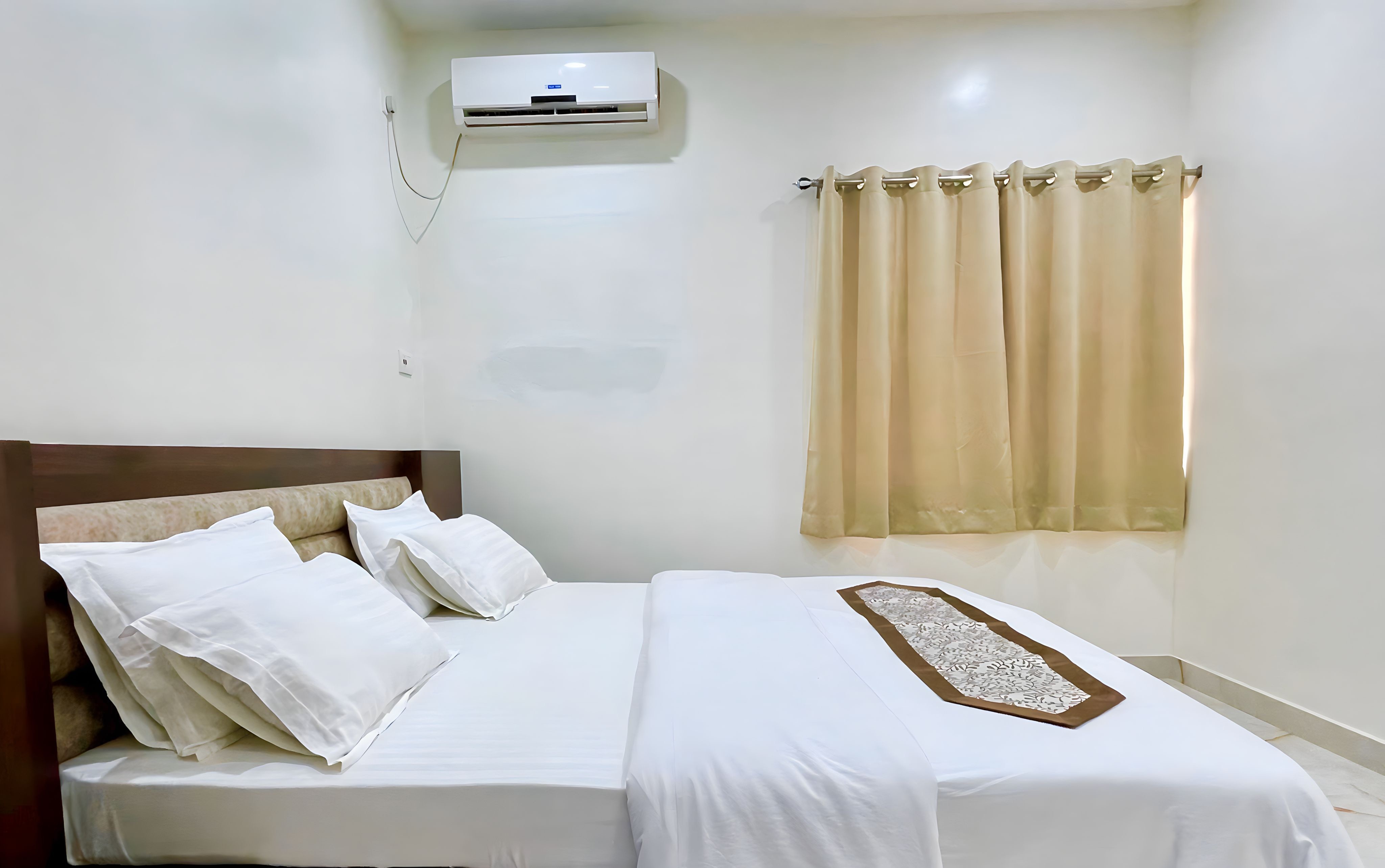 HOTEL BASUNDHARA - Tap to explore photos