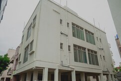 Hotel O Home Dazzling Studios Near Airport Near Pune Airport, Pune