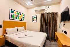 FabHotel SB Palace, Nashik